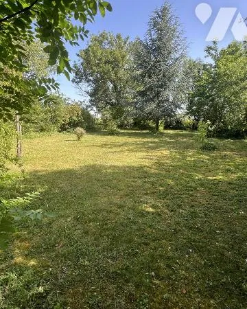 Terrain 1031 m²
