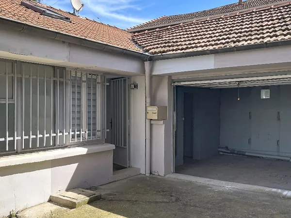 Local professionnel 62 m²