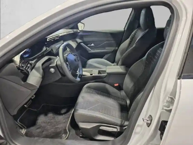 Peugeot 308 sw hybrid 145 e-dcs6 — photo 11