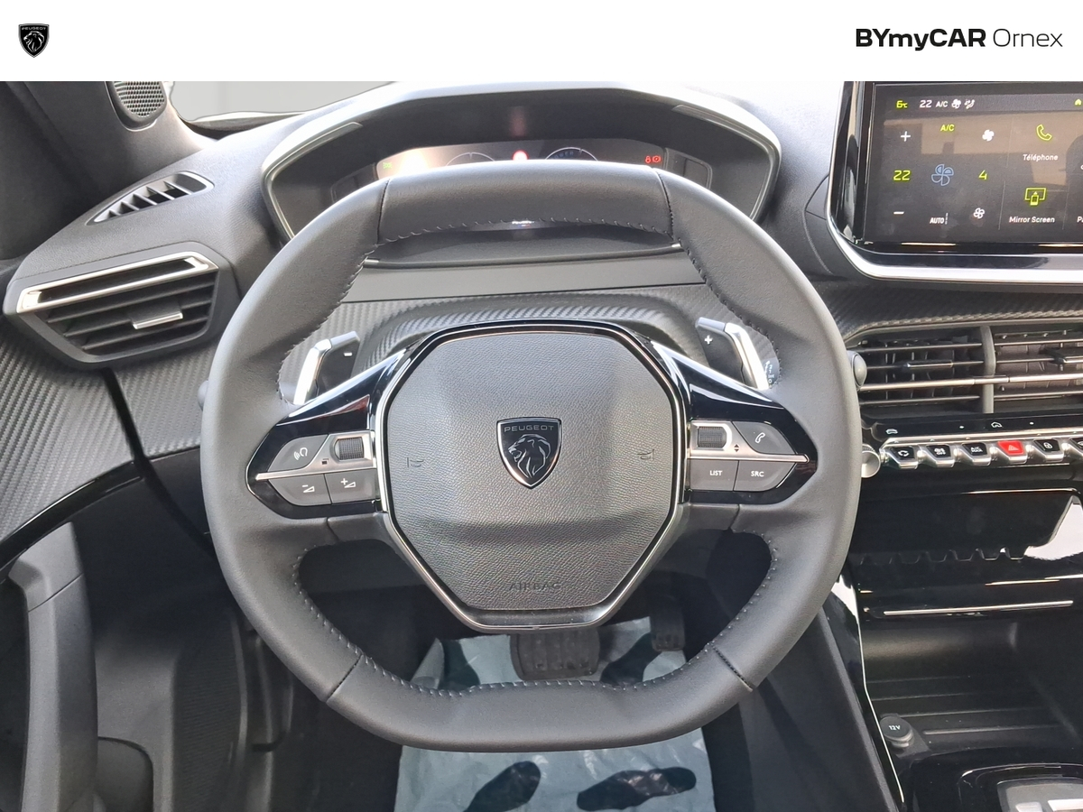 Peugeot 2008 Hybrid 145 e-DCS6 — photo 10