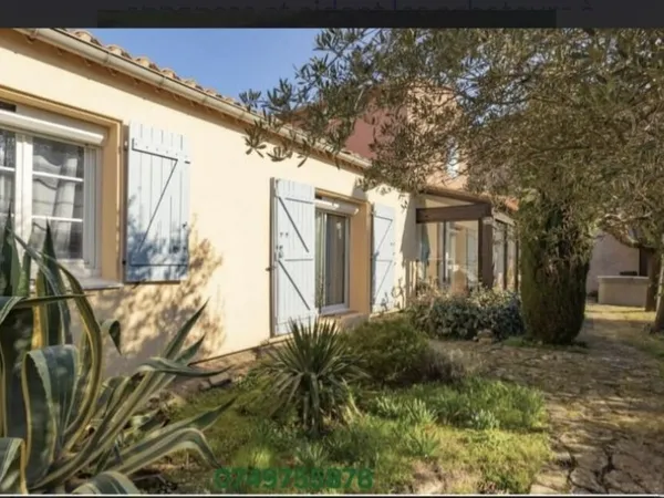 Grande maison renovee 165m2, haut de trebes