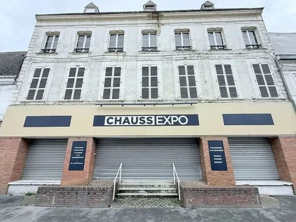 Local commercial 2000 m²