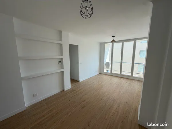 T5 80m2 balcon refait à neuf