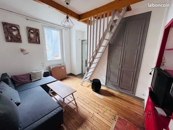 Vend T2 duplex meublé. Rue carnot