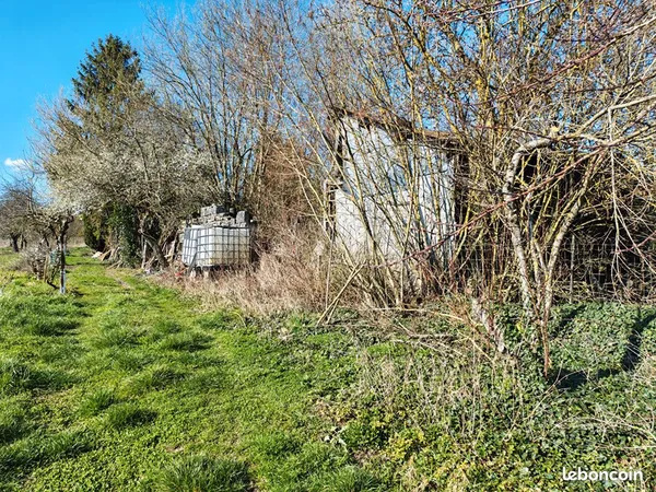 Terrain 1384 m² COLLIGIS CRANDELAIN
