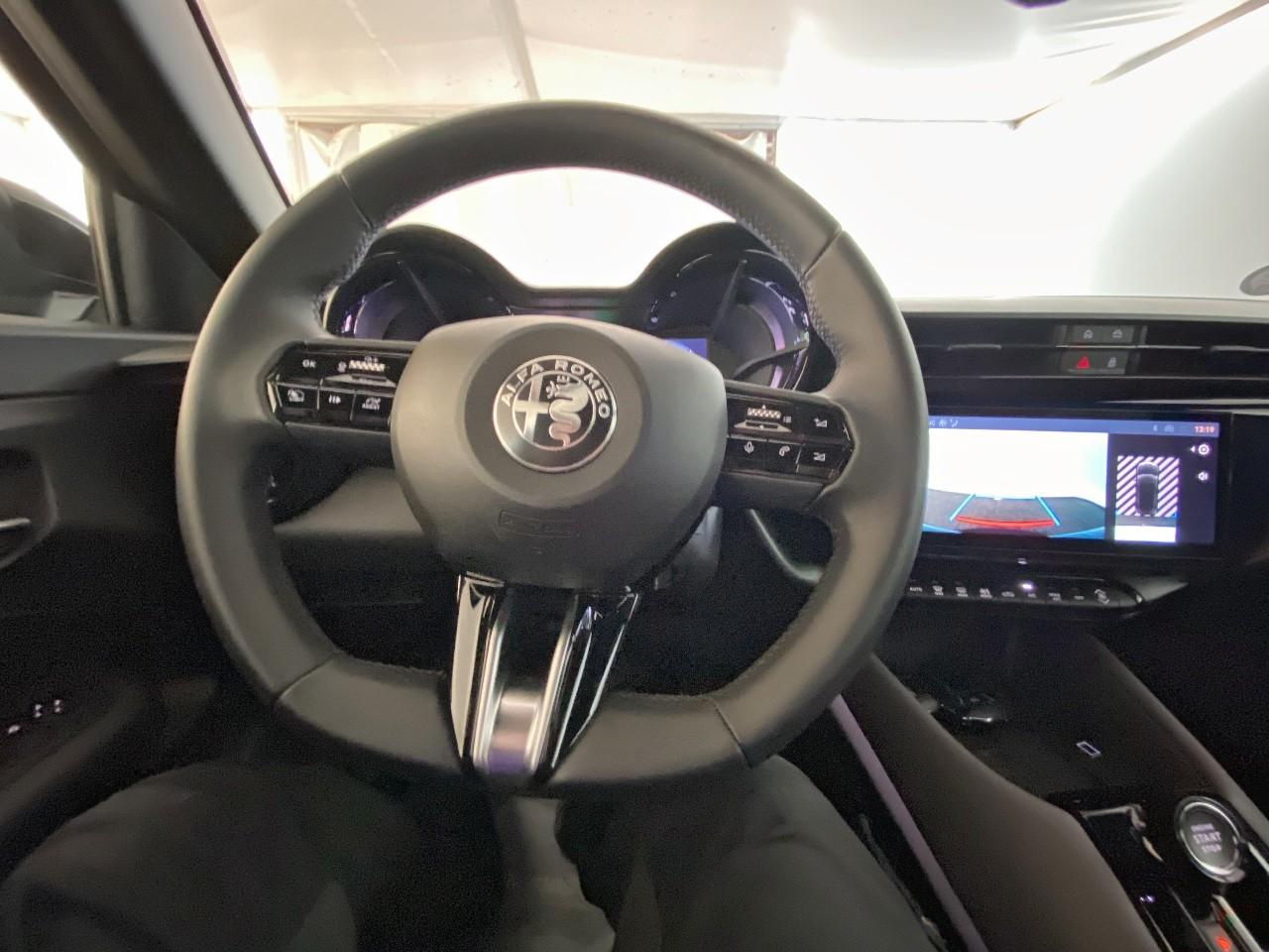 Alfa Romeo Junior elettrica 156 ch speciale — photo 19