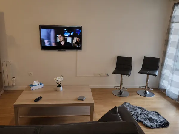 Bel appartement meublé au Plessis Robinson - Parking et balcon