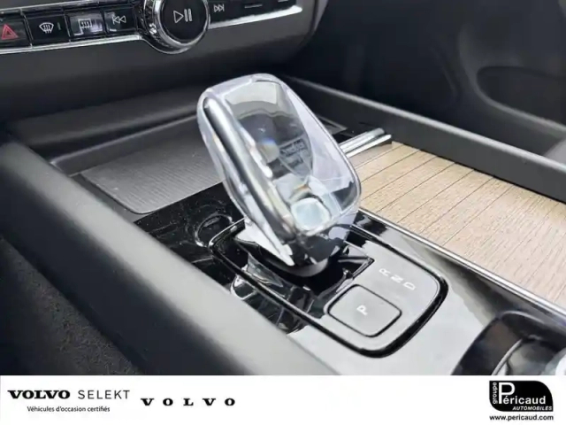 Volvo Xc60 t6 awd hybride rechargeable 253 ch+145 ch geartronic 8 — photo 20
