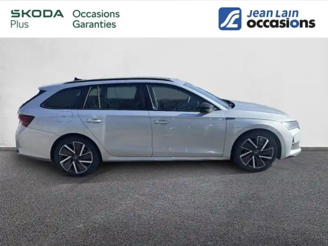 Skoda Octavia combi 1.5 tsi hybrid 150 ch act dsg7 — photo 44
