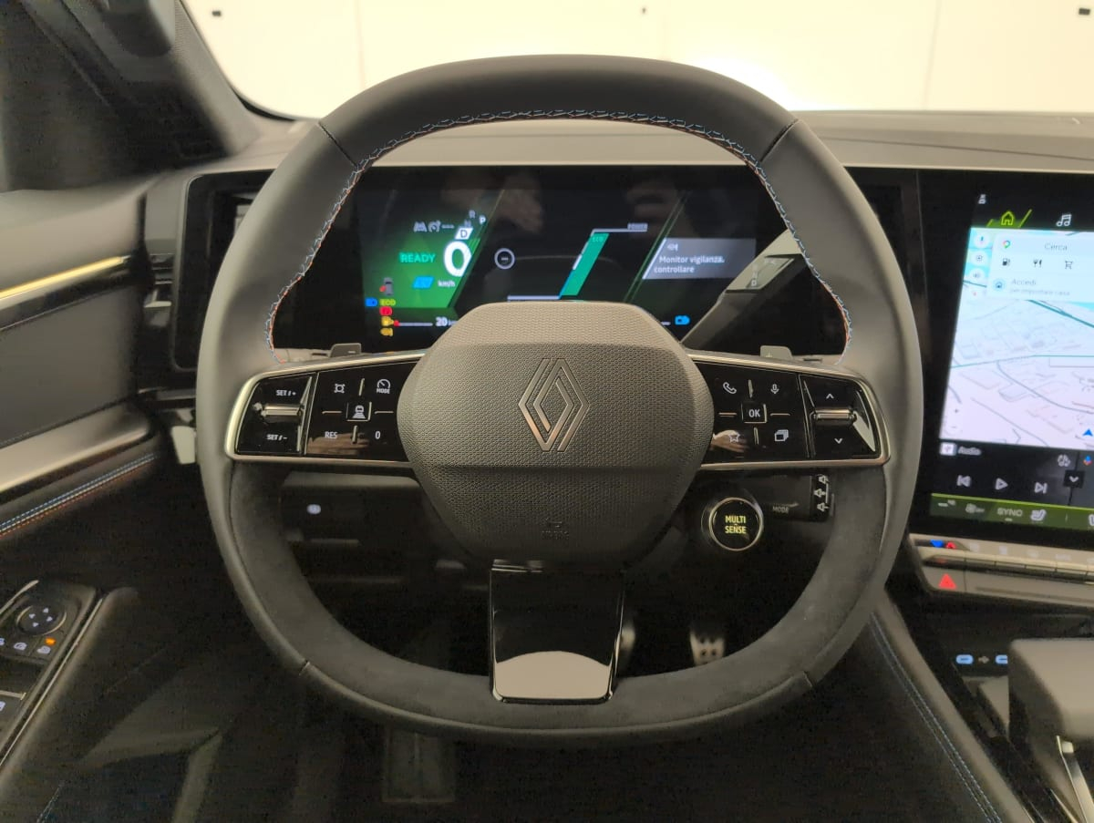 Renault Rafale — photo 14