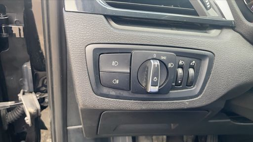BMW X1 sDrive 18i 140 - Business Design – 2019 – 97629 km – Essence – Boîte Manuelle — photo 20