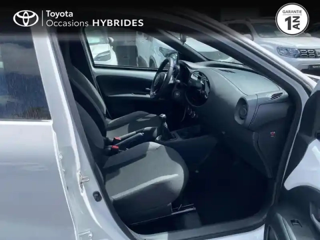 Toyota Aygo X 1.0 vvt-i 72ch dynamic my24 — photo 6