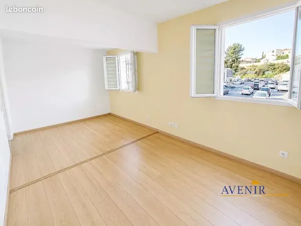 Bureaux 16 m² Gréasque