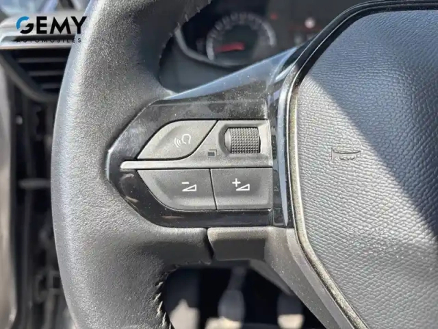 Peugeot 208 puretech 100 s&amp;s bvm6 — photo 14