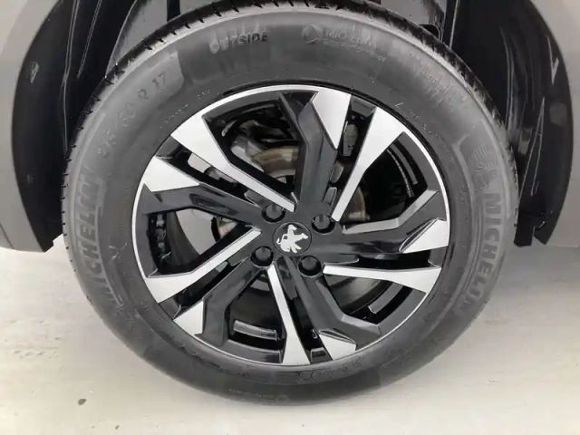 Peugeot 2008 puretech 130 s&amp;s eat8 — photo 22