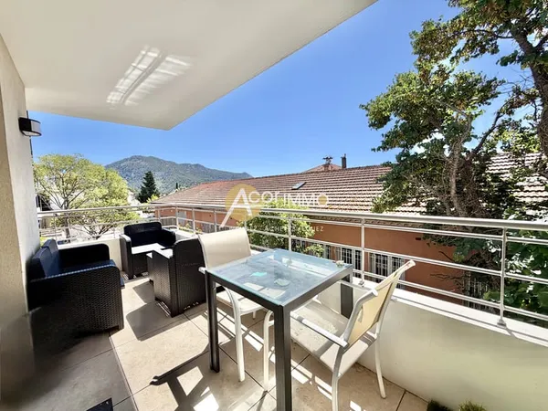 Appartement T3 avec terrasse et garage sur Toulon