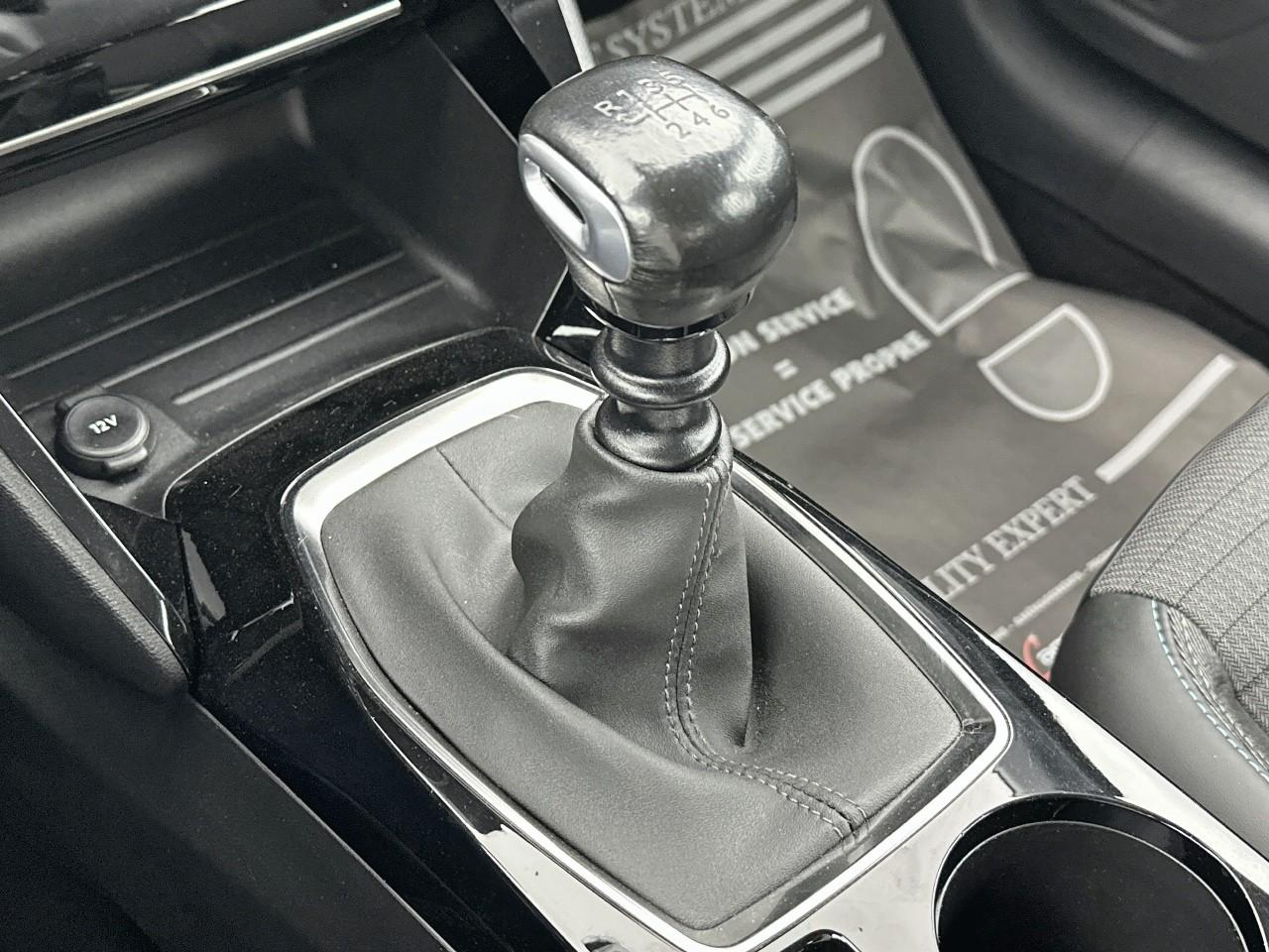 Peugeot 208 puretech 100 s&s bvm6 allure — photo 31