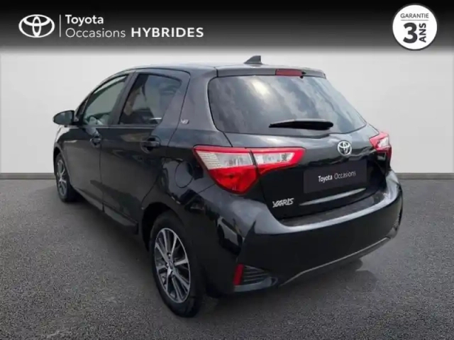 Toyota Yaris 110 vvt-i design 5p — photo 2