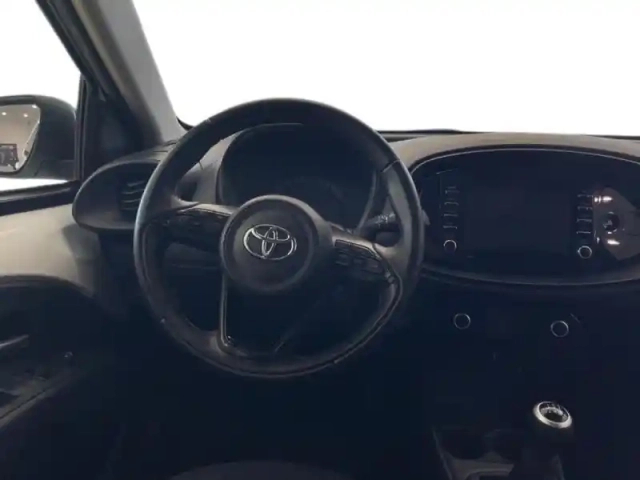 Toyota Aygo X 1.0 vvt-i 72ch dynamic — photo 14