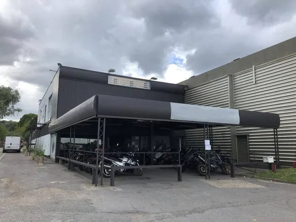 Local d'activité 1154 m²