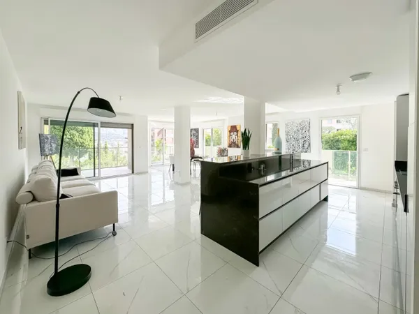 Roquebrune-Cap-Martin : Luxueux 3 pièces