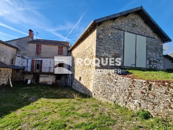A VENDRE, Causse du Larzac, ancien corps de ferme à rénover