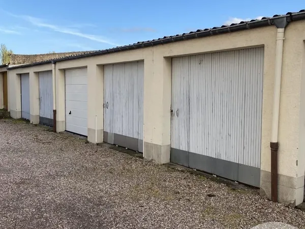 Parking 16 m²