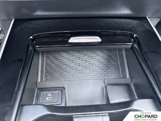 Mercedes Eqa 250+ — photo 21