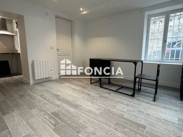 Appartement Location Saint-Germain-en-Laye 1p 24m² 750€