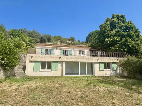EXCLUSIVITE - SUPERBE VILLA AU GRAND CALME