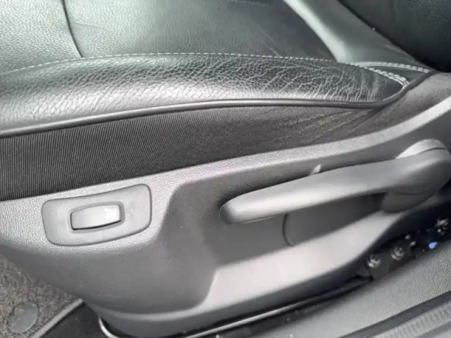 Renault Captur tce 150 fap edc — photo 28