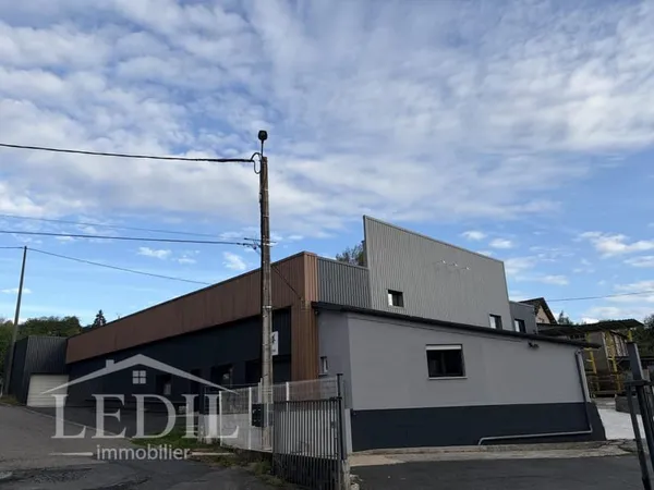 ENSEMBLE IMMOBILIER - ENTIÈREMENT LOUÉ