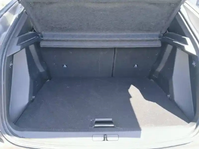 Peugeot 2008 puretech 130 s&amp;s eat8 — photo 6
