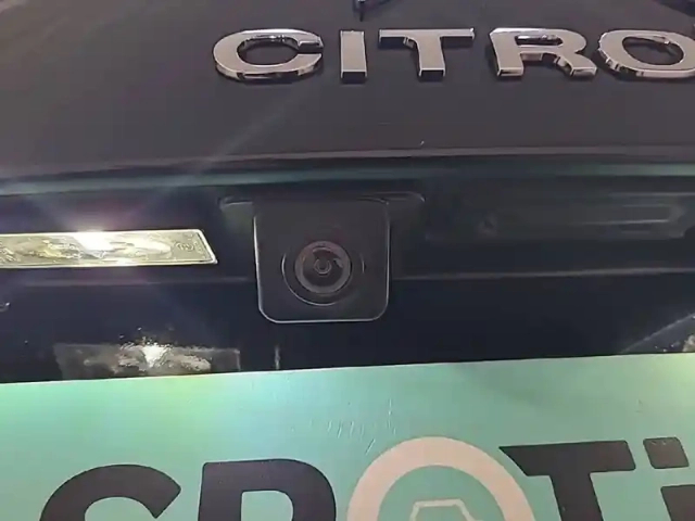Citroën C5 Aircross hybride rechargeable 225 e-eat8 — photo 19