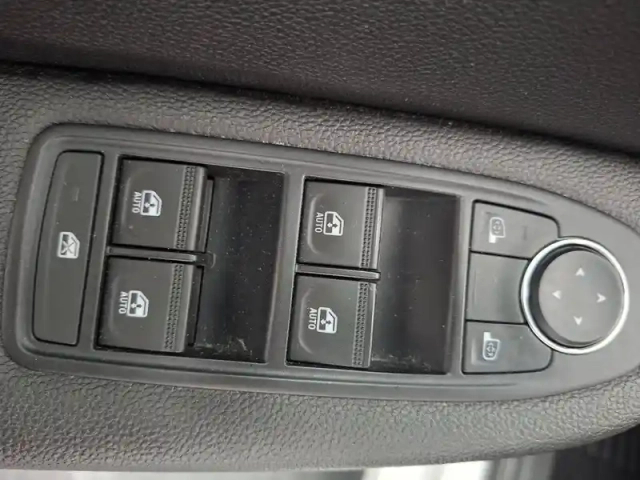 Renault Clio societe blue dci 100 — photo 89