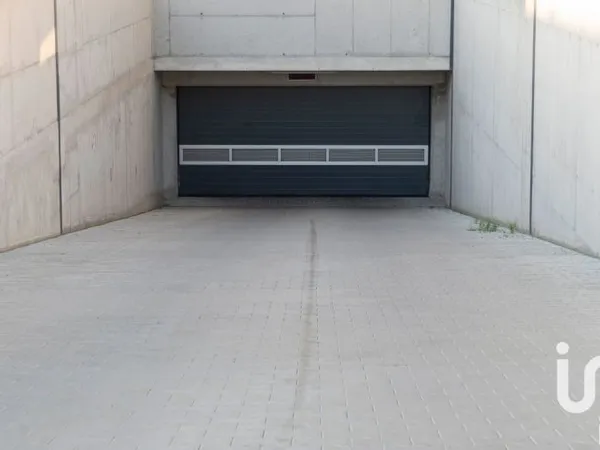 Parking 15 m²