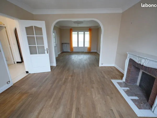 A VENDRE MAISON DE VILLE - 6 PIECES - 131 m² habitables