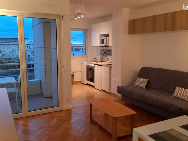 Studio meublé en plein coeur du centre-ville de Montigny le Bretonneux