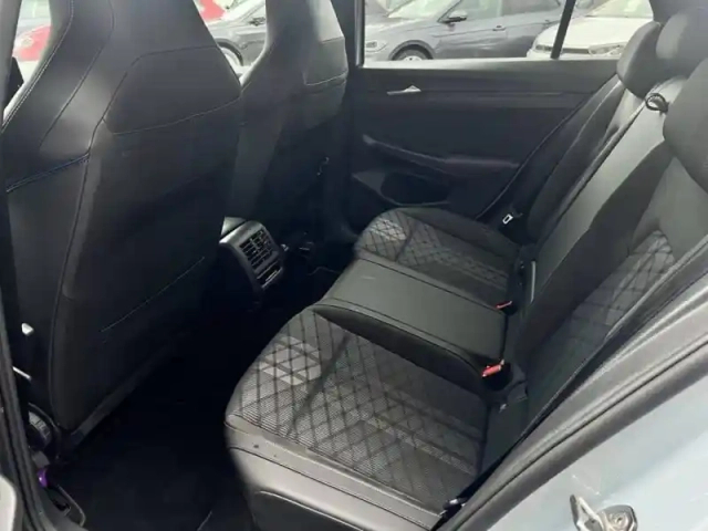 Volkswagen Golf 1.5 etsi evo2 150 dsg7 — photo 7