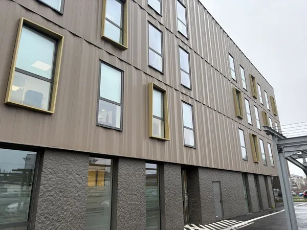 Local professionnel 65 m²
