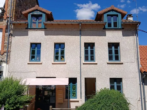 Immeuble 150 m²