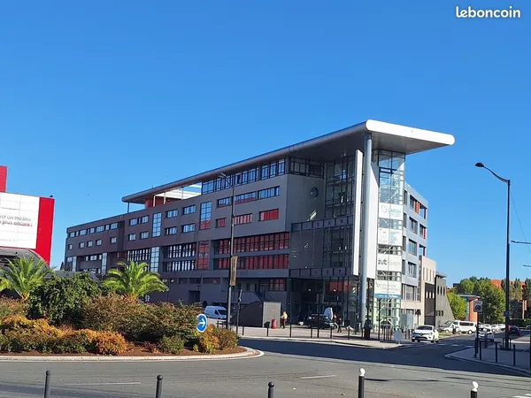 Studio avec balcon-Valenciennes centre