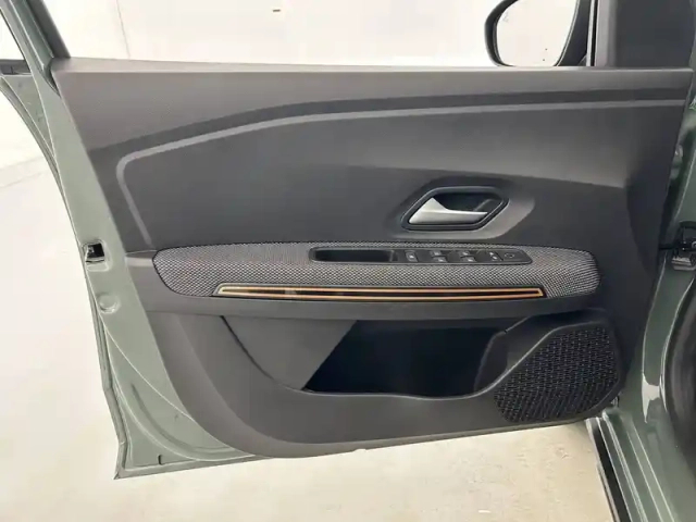 Dacia Sandero tce 90 — photo 20