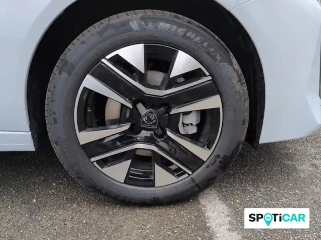 Peugeot 208 hybrid 110 ch e-dcs6 — photo 13