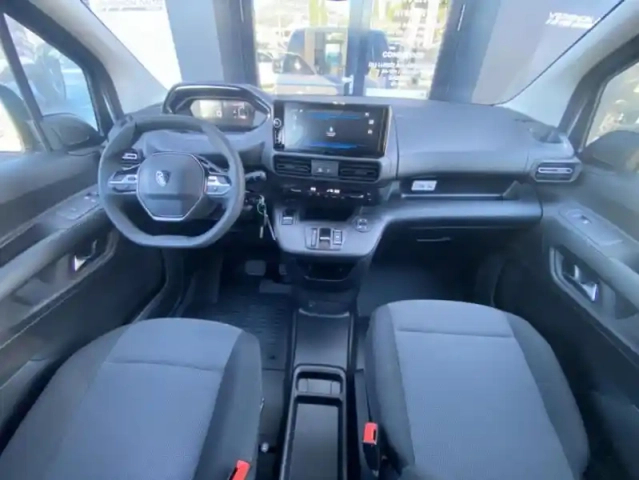 Peugeot Partner iii taille xl bdi 130 s&amp;s eat8 cab app — photo 5