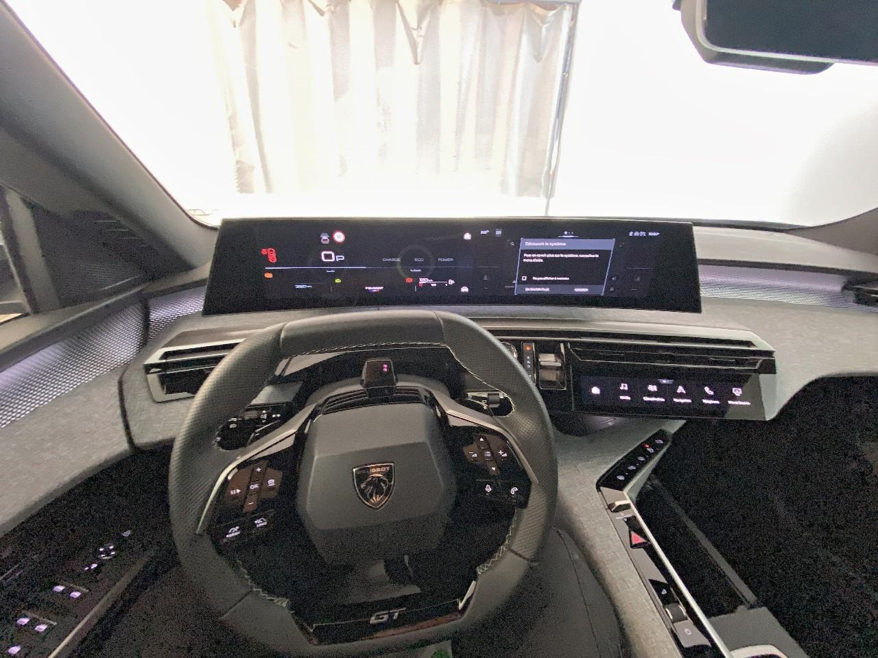 Peugeot 3008 hybrid 145 e-dcs6 gt — photo 12