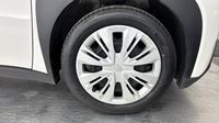 Toyota Aygo X 1.0 VVT-i 72ch Dynamic MY23 — photo 20