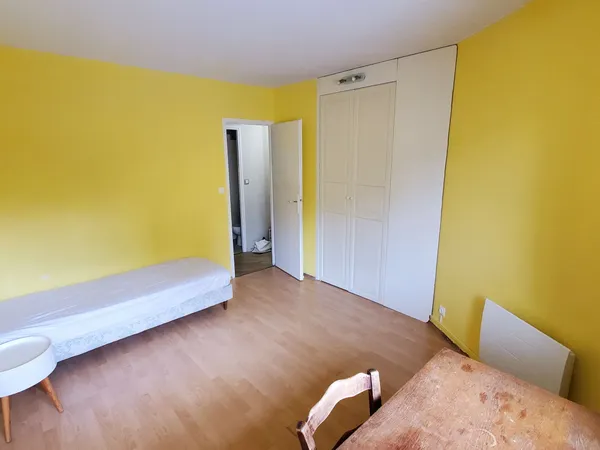 Chambre dans un appartement en colocation au centre de Bordeaux