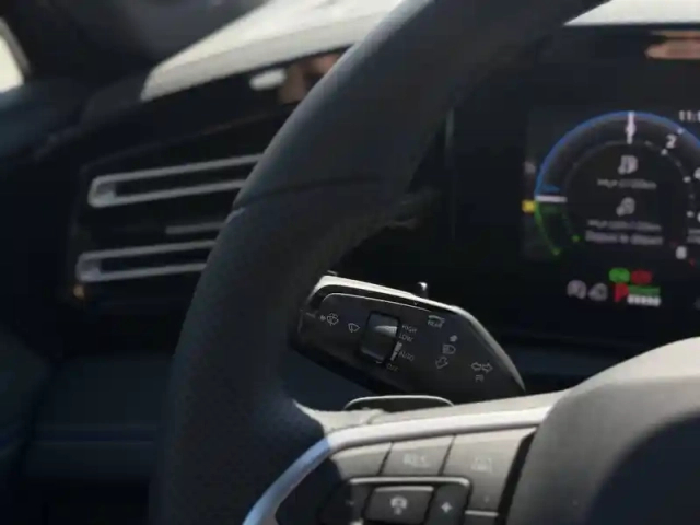Volkswagen Tiguan 1.5 ehybrid 204ch dsg6 — photo 33