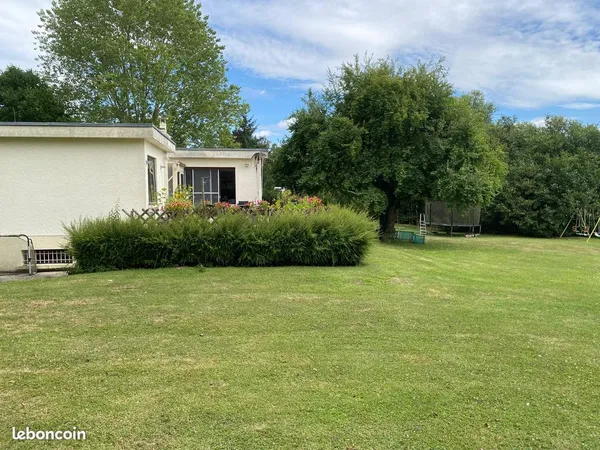 Maison 8 pièces 300 m²